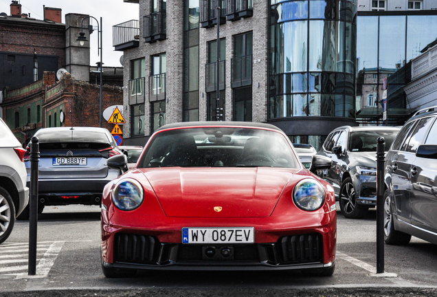 Porsche 992 Carrera 4 GTS Cabriolet MkII