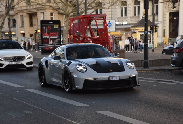 Porsche 992 GT3 RS Weissach Package