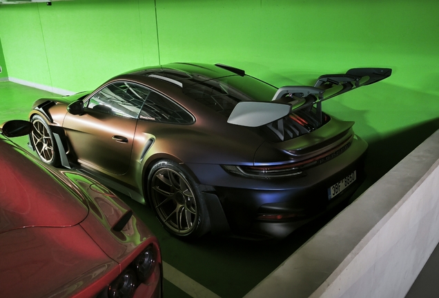 Porsche 992 GT3 RS Weissach Package