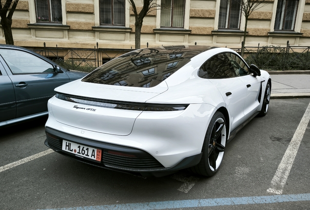 Porsche Taycan GTS