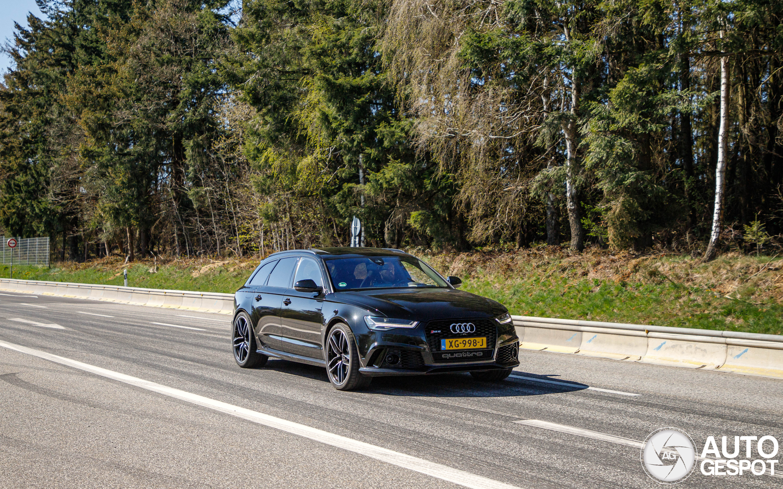 Audi RS6 Avant C7 2015