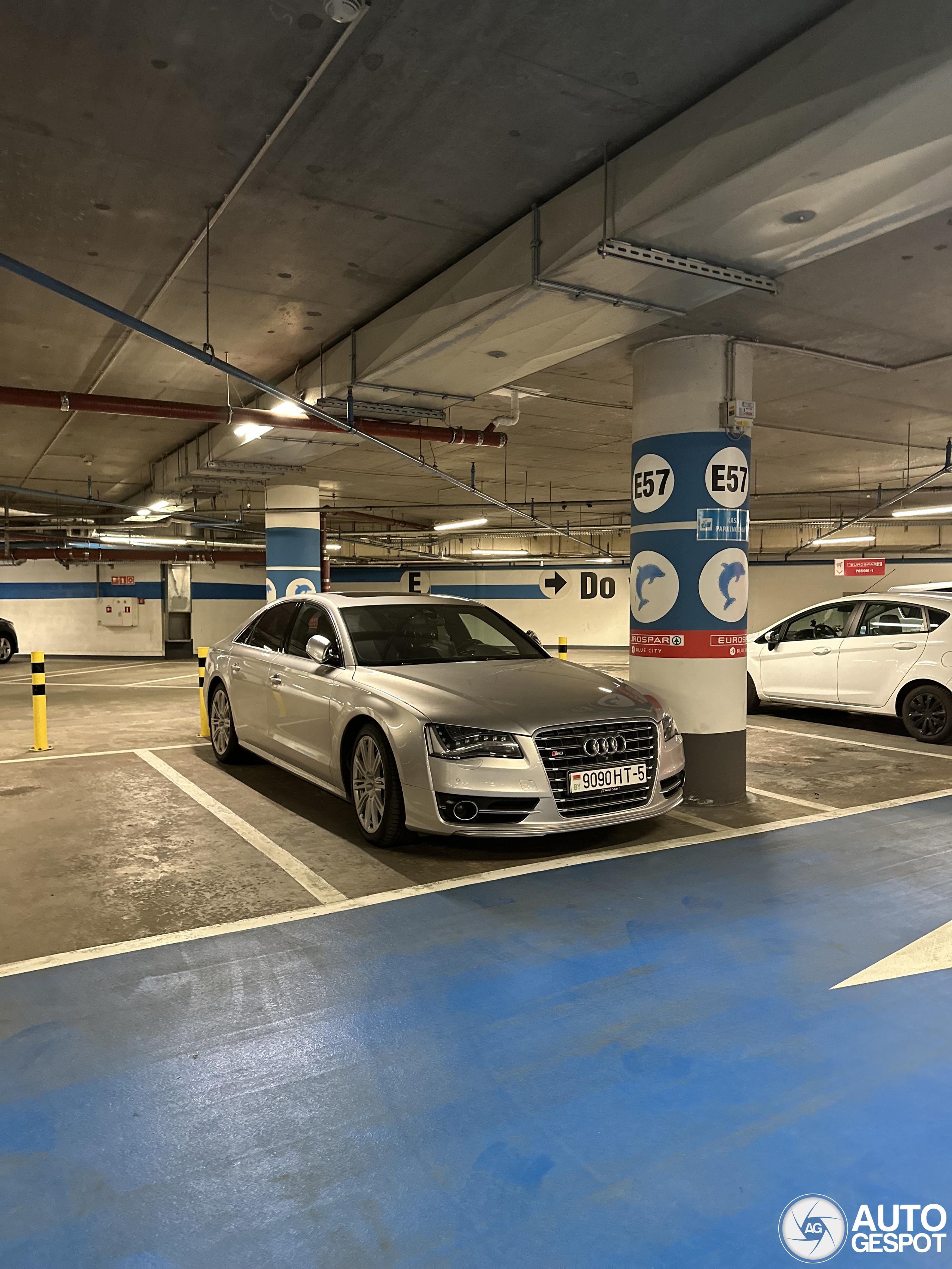 Audi S8 D4