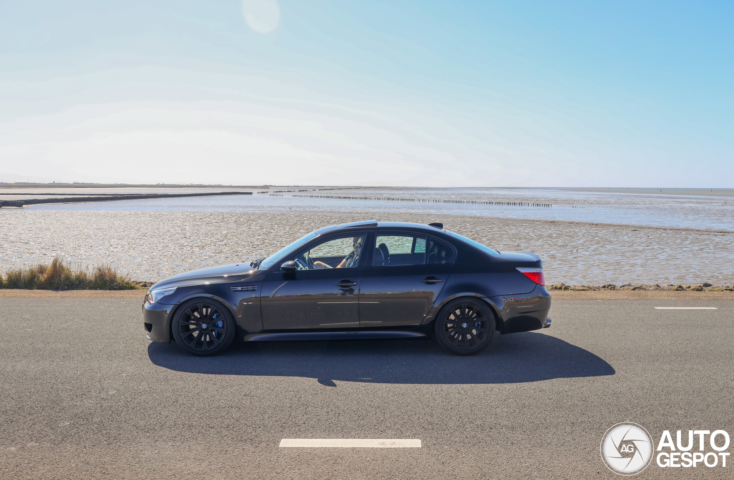 BMW M5 E60 2005