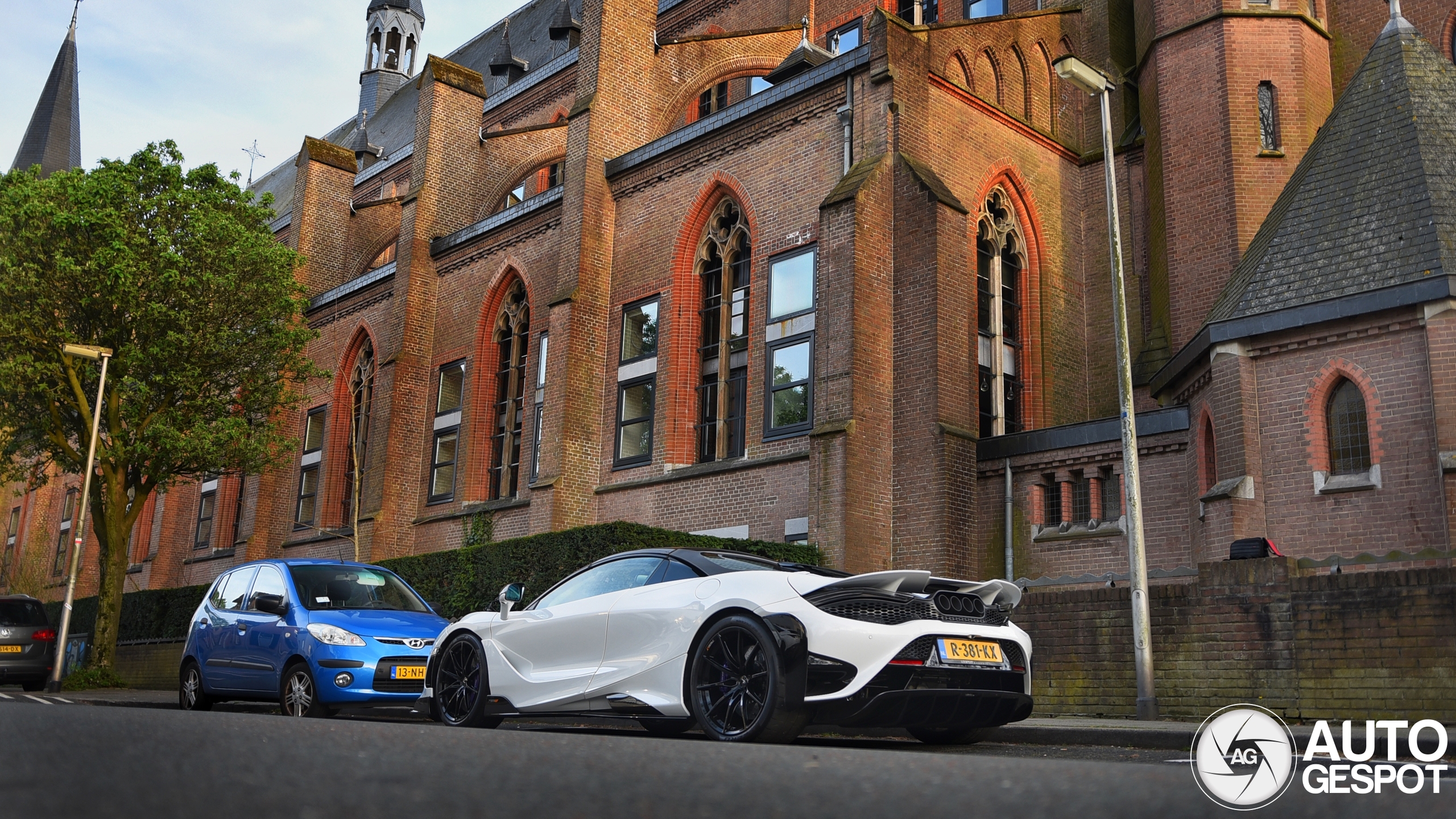 McLaren 765LT Spider
