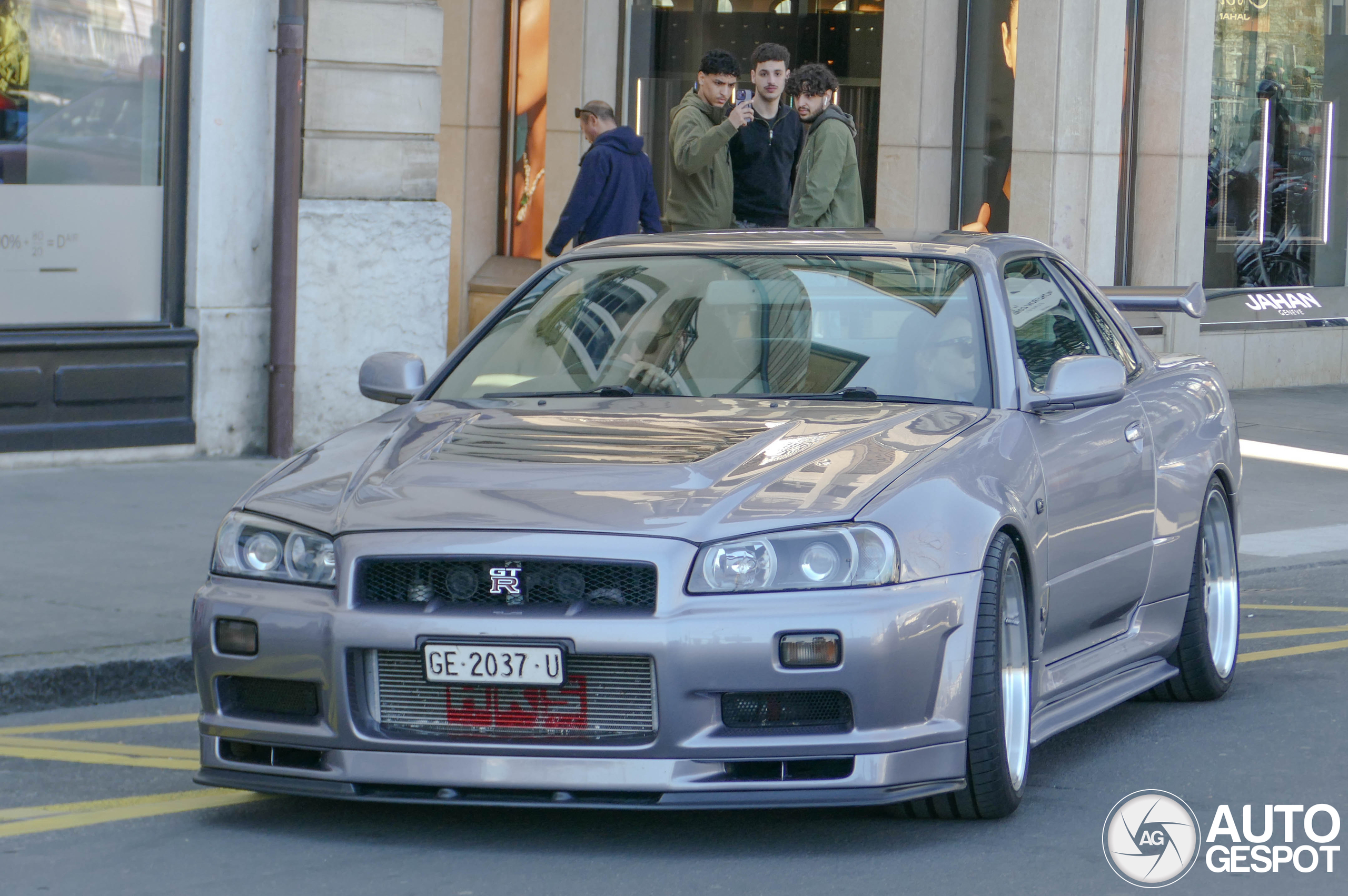 Nissan Skyline R34 GT-R V-Spec II
