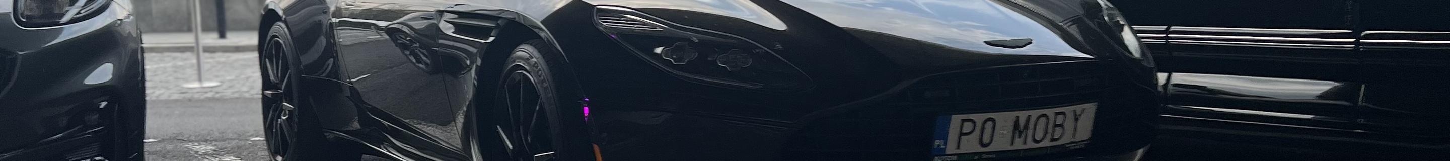 Aston Martin DB11