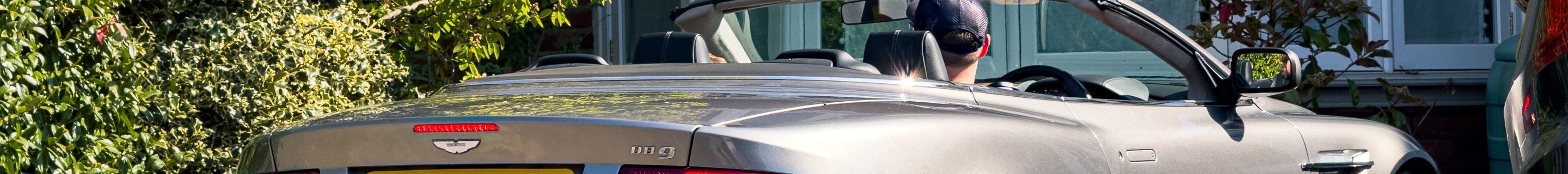 Aston Martin DB9 Volante