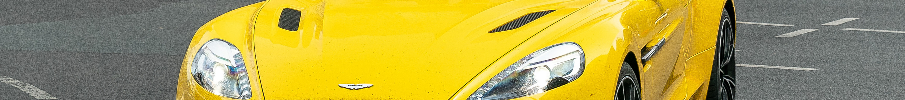 Aston Martin Vanquish 2013