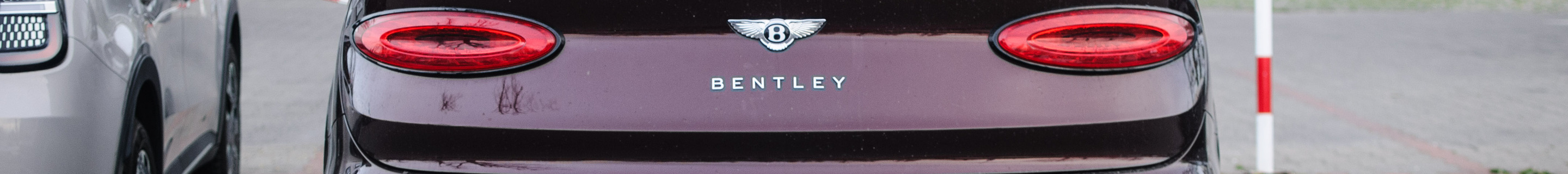 Bentley Bentayga V8 2021