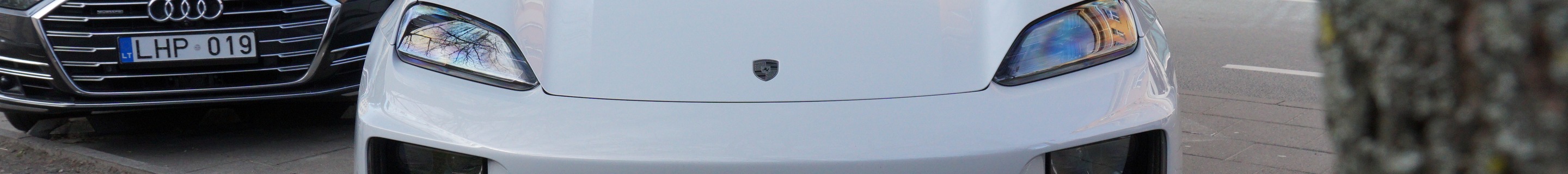 Porsche Macan EV Turbo