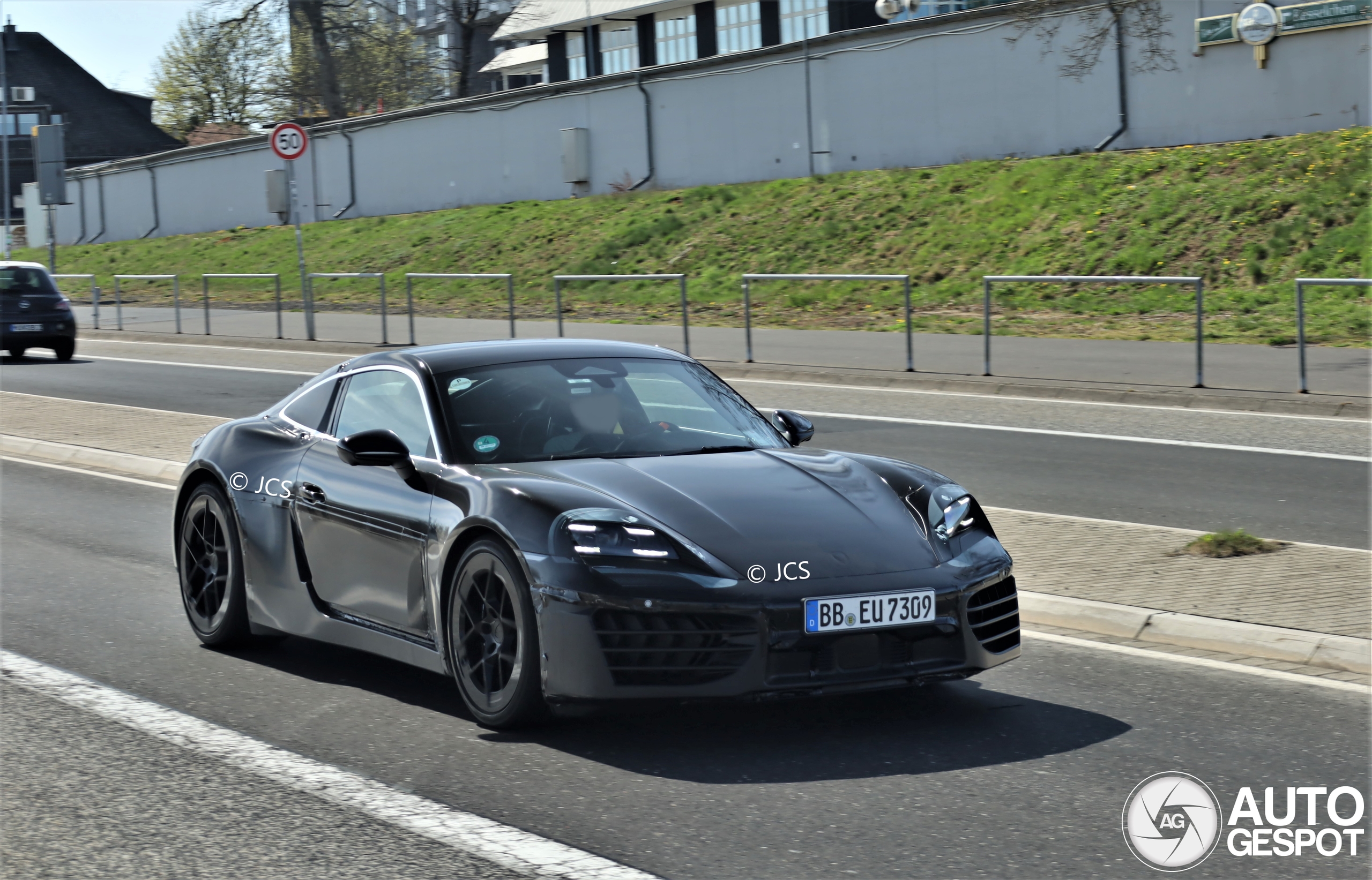 Porsche 718 Cayman EV