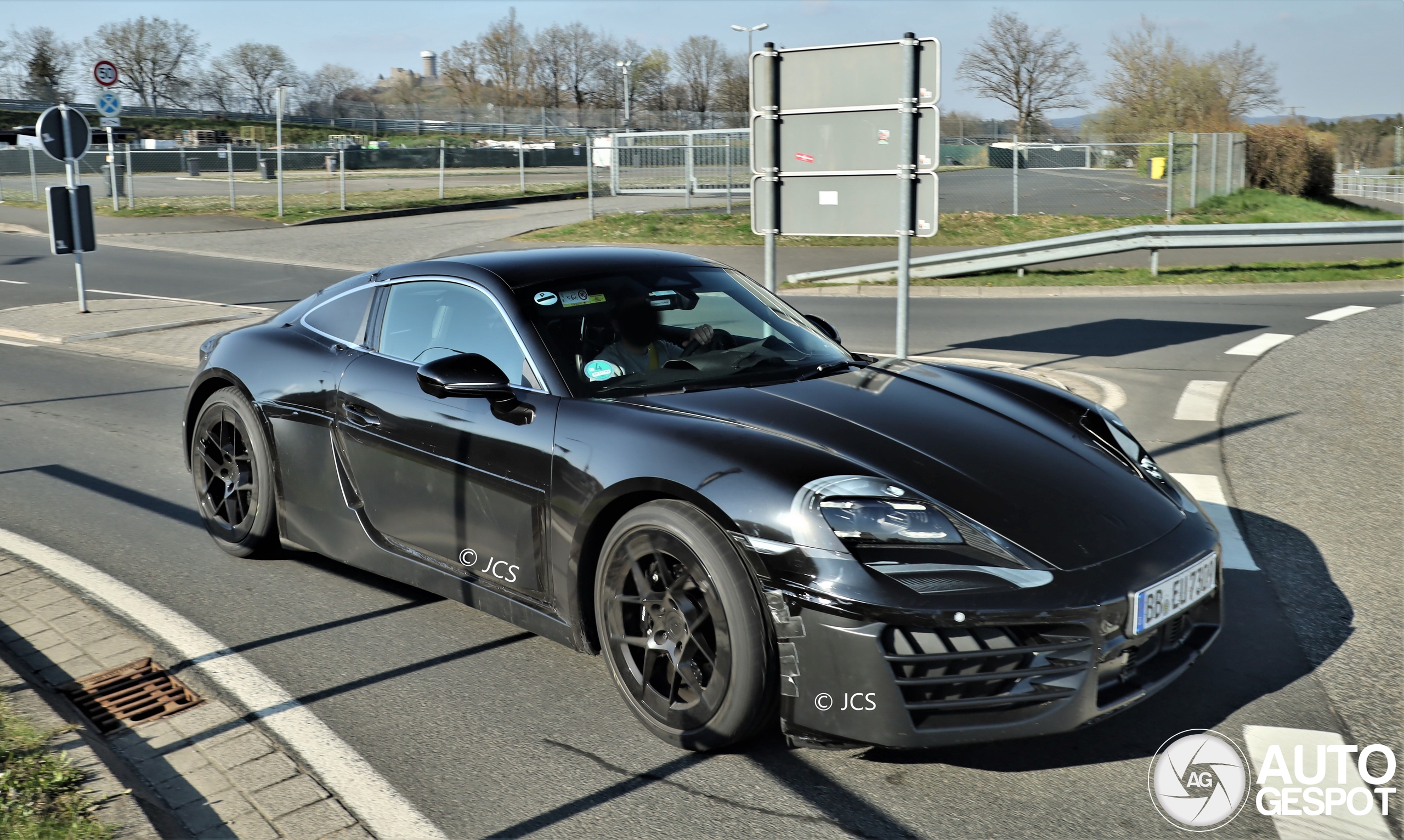 Porsche 718 Cayman EV