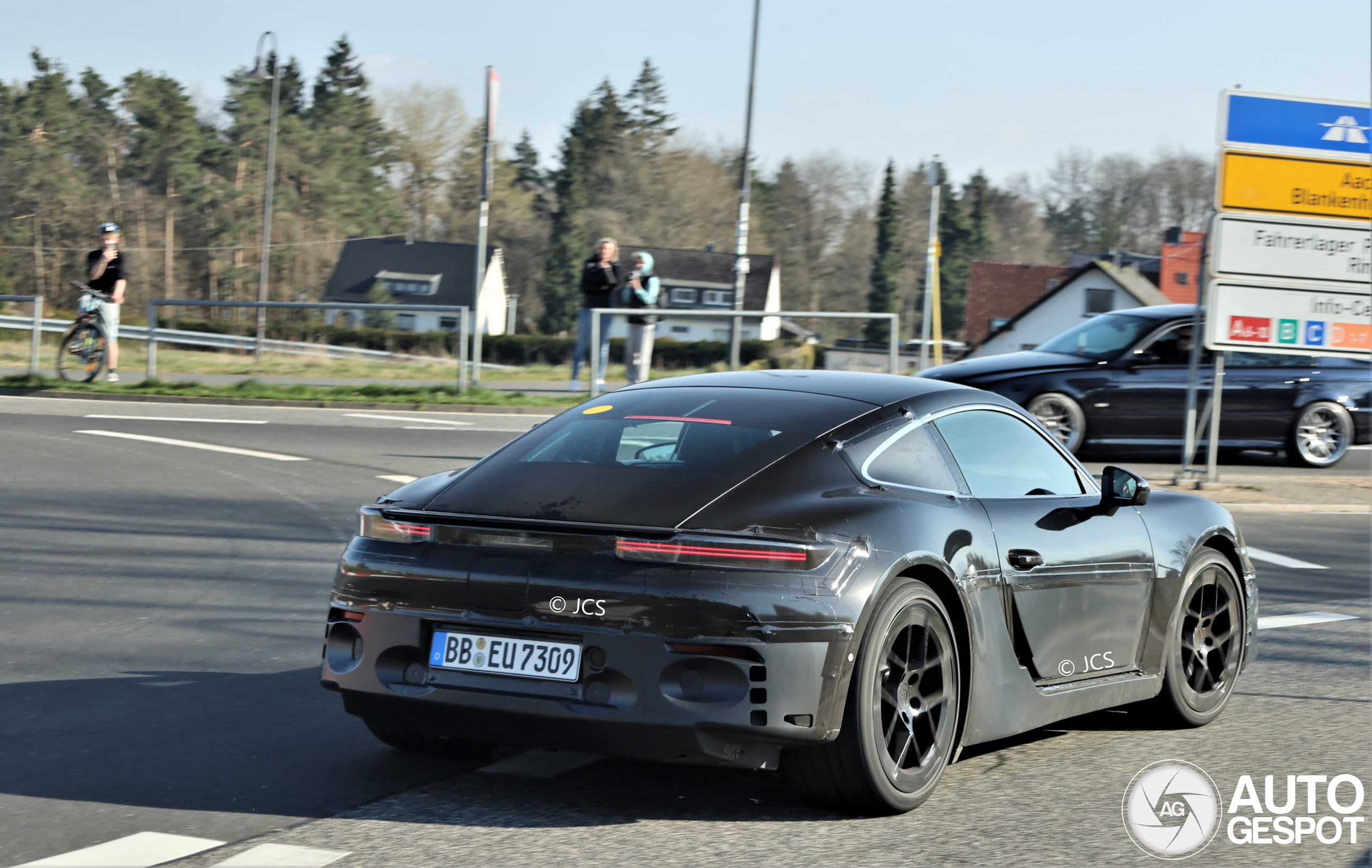 Porsche 718 Cayman EV