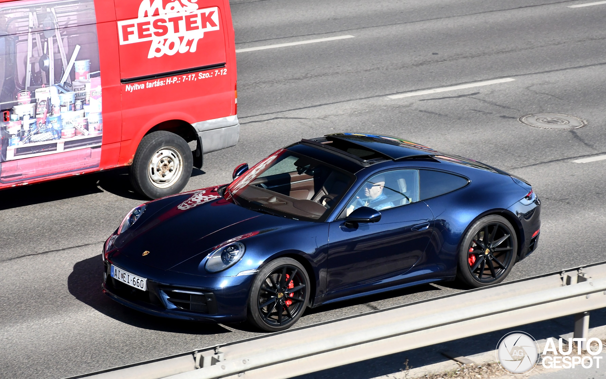 Porsche 992 Carrera 4S