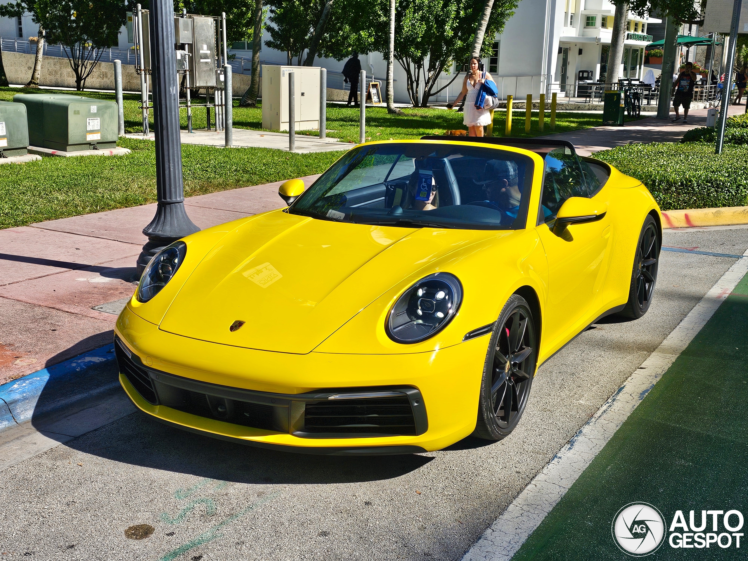 Porsche 992 Carrera 4S Cabriolet