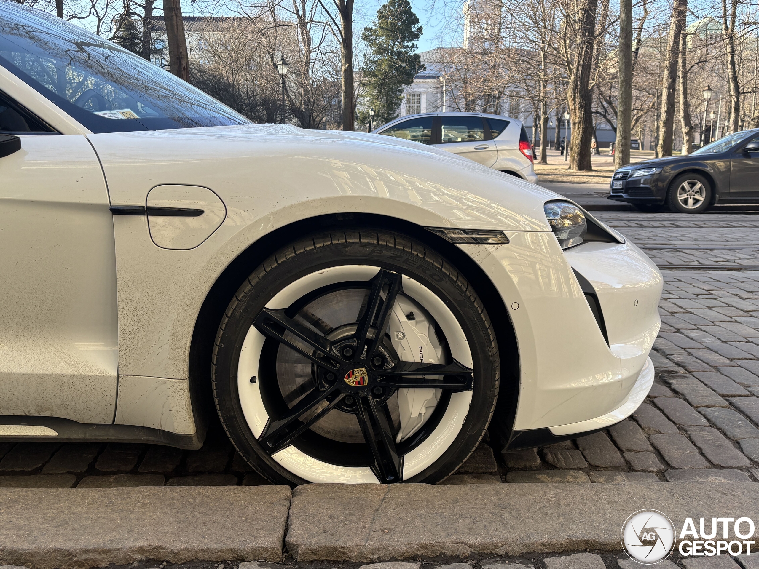 Porsche Taycan Turbo