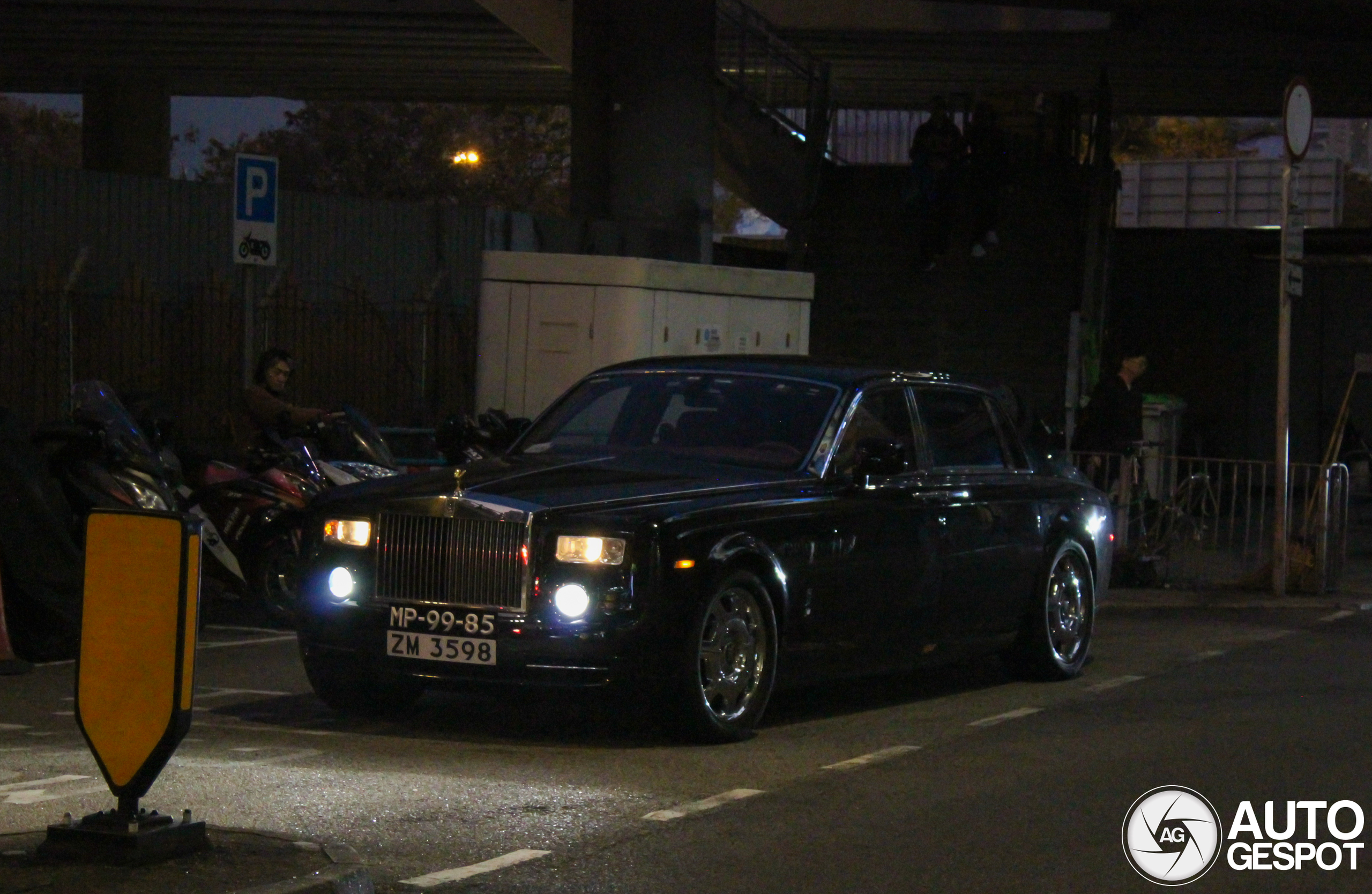 Rolls-Royce Phantom EWB