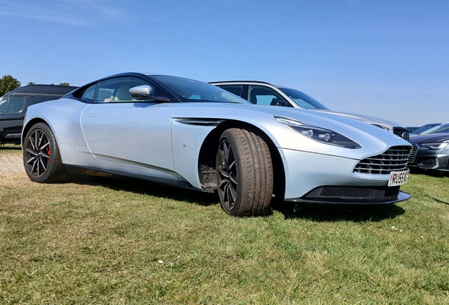 Aston Martin DB11