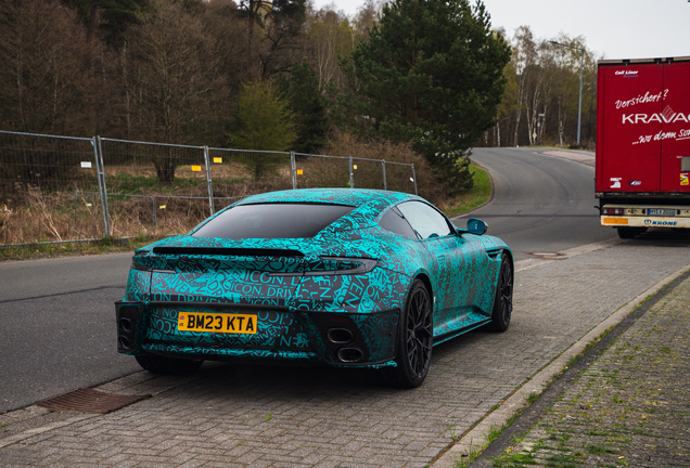 Aston Martin DB12 AMR