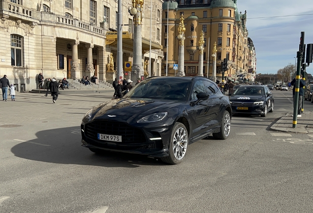 Aston Martin DBX707