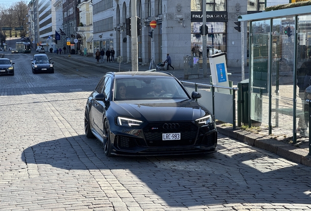 Audi RS4 Avant B9