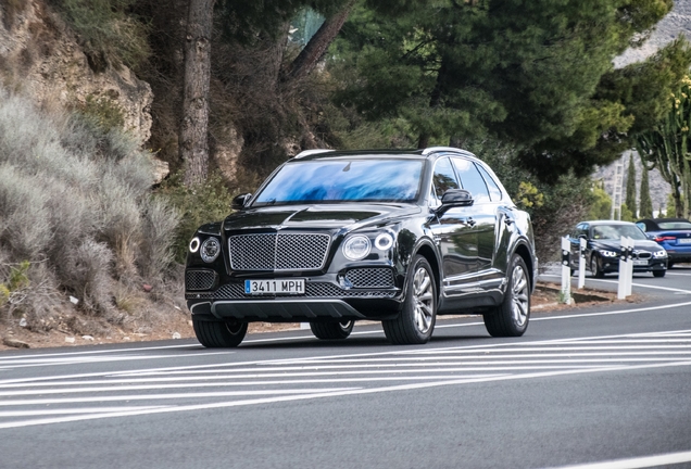 Bentley Bentayga V8