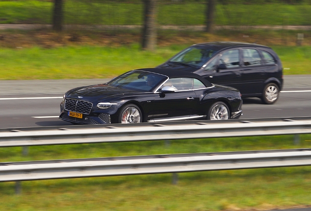 Bentley Continental GTC Mulliner 2025