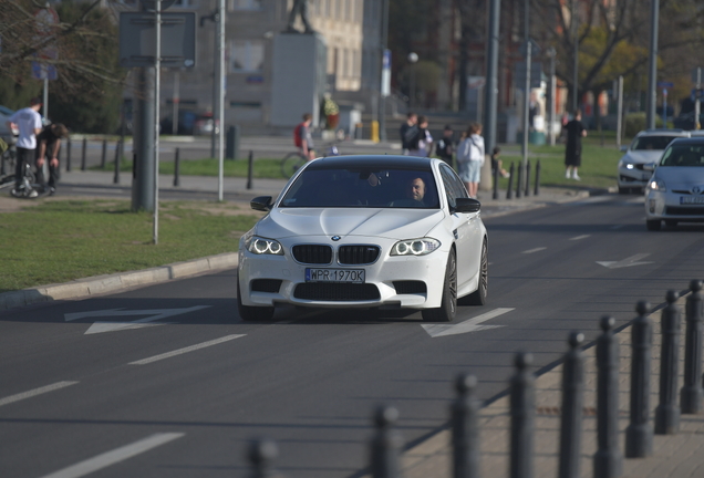 BMW M5 F10 2011