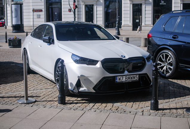 BMW M5 G90