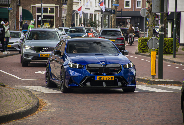 BMW M5 G90