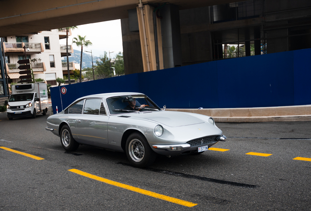 Ferrari 365 GT 2+2