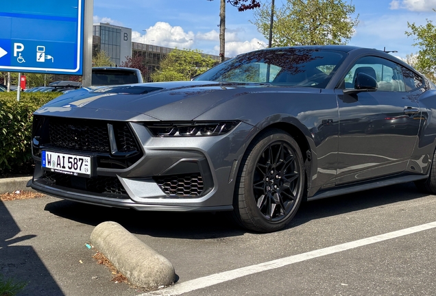 Ford Mustang GT 2024