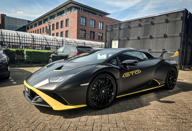 Lamborghini Huracán LP640-2 STO