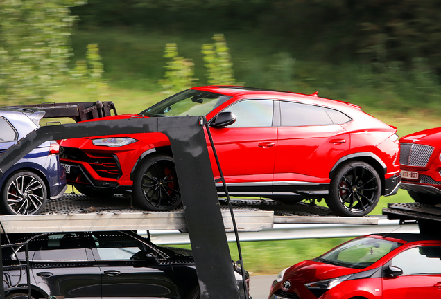 Lamborghini Urus