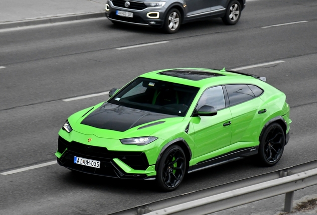 Lamborghini Urus Performante