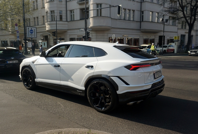 Lamborghini Urus Performante