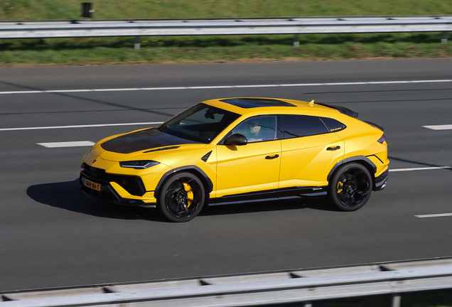 Lamborghini Urus Performante