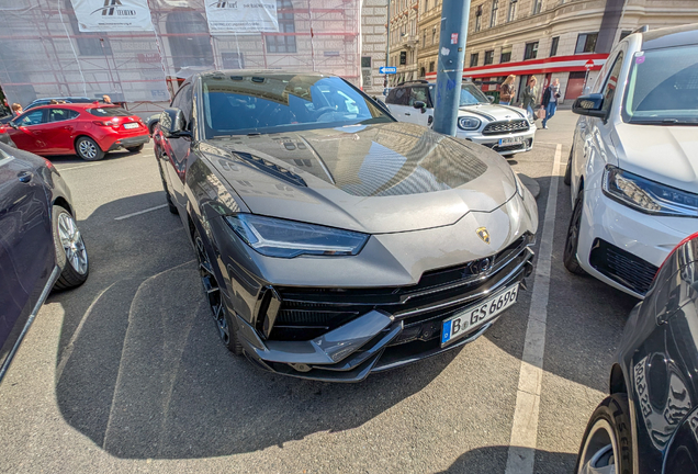 Lamborghini Urus Performante