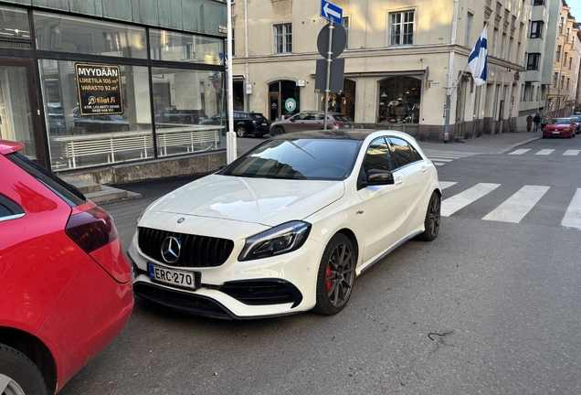 Mercedes-AMG A 45 W176 2015