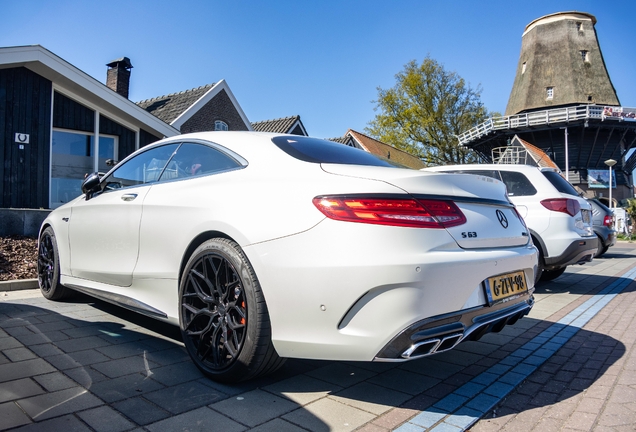 Mercedes-Benz S 63 AMG Coupé C217