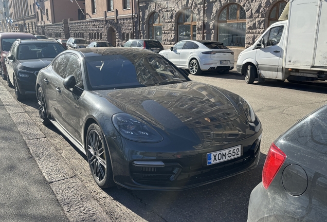 Porsche 971 Panamera Turbo S E-Hybrid