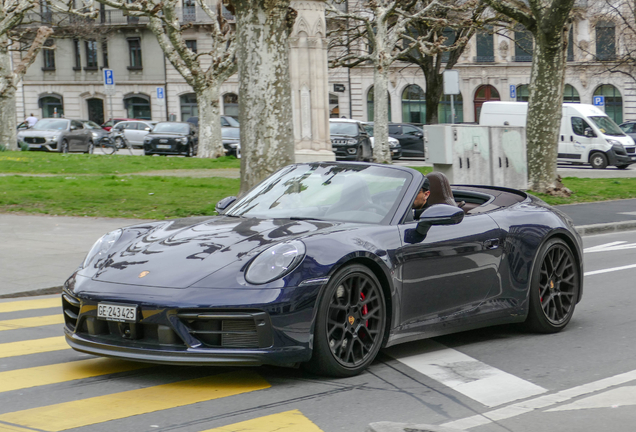 Porsche 992 Carrera 4 GTS Cabriolet