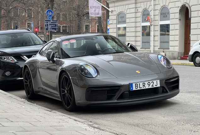 Porsche 992 Carrera GTS