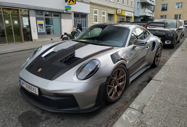 Porsche 992 GT3 RS Weissach Package