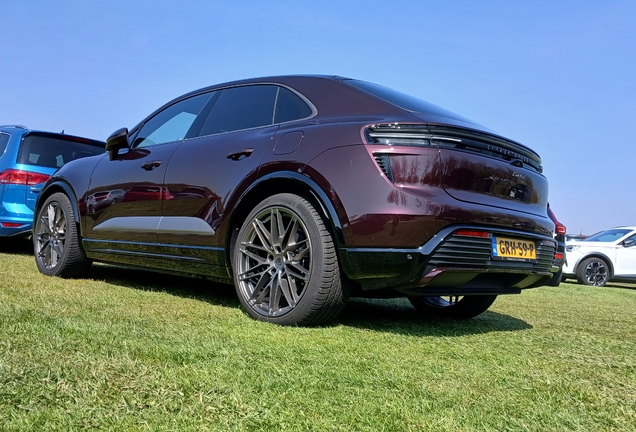 Porsche Macan EV Turbo
