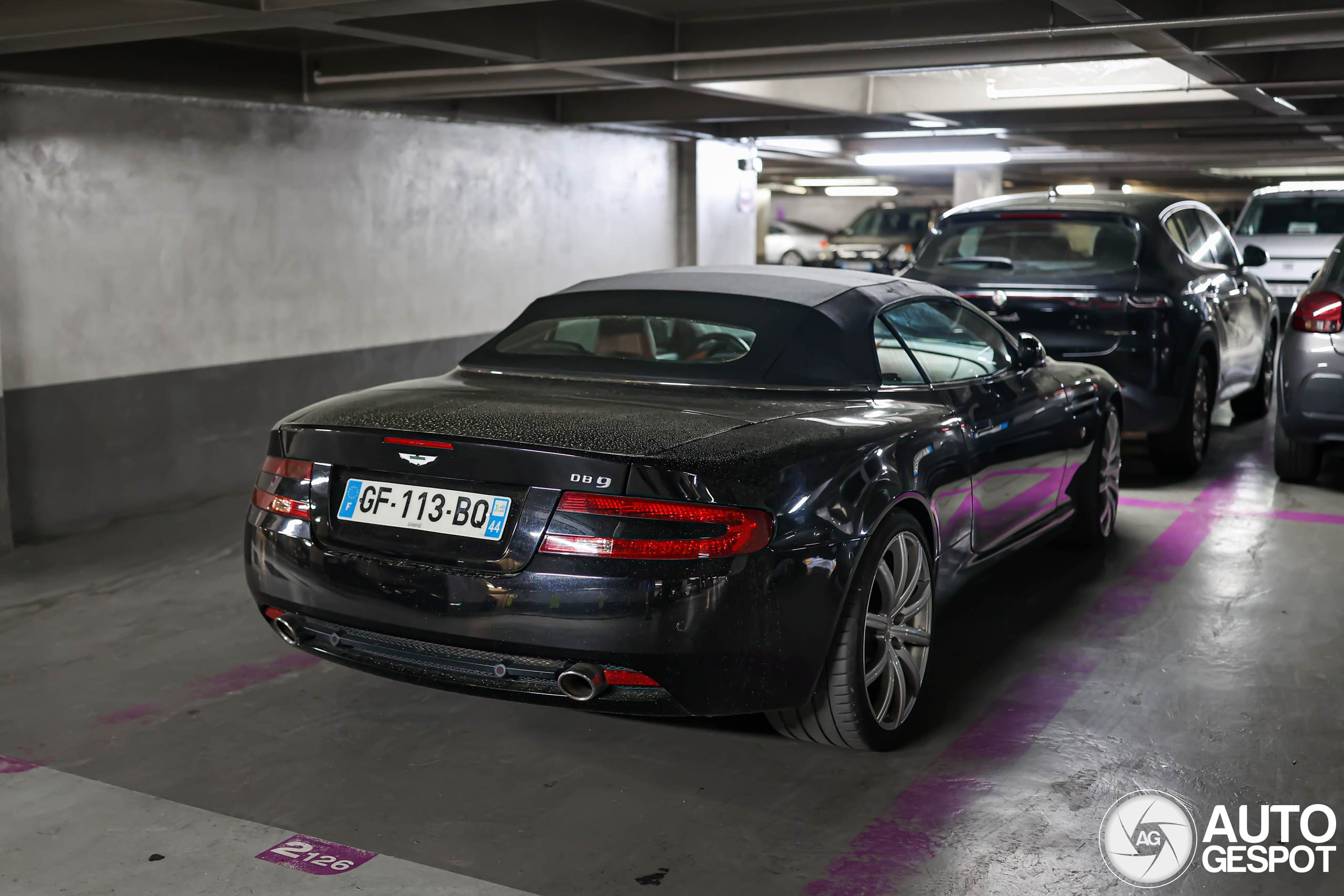 Aston Martin DB9 Volante