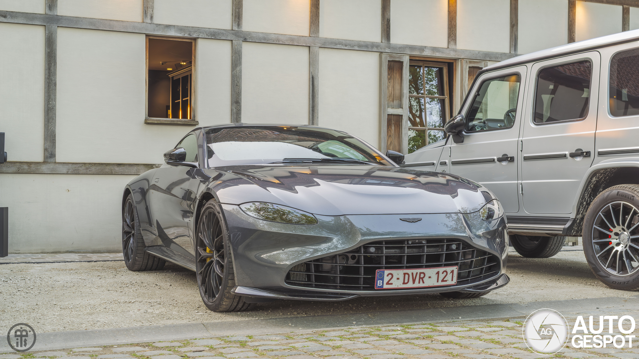 Aston Martin V8 Vantage 2018