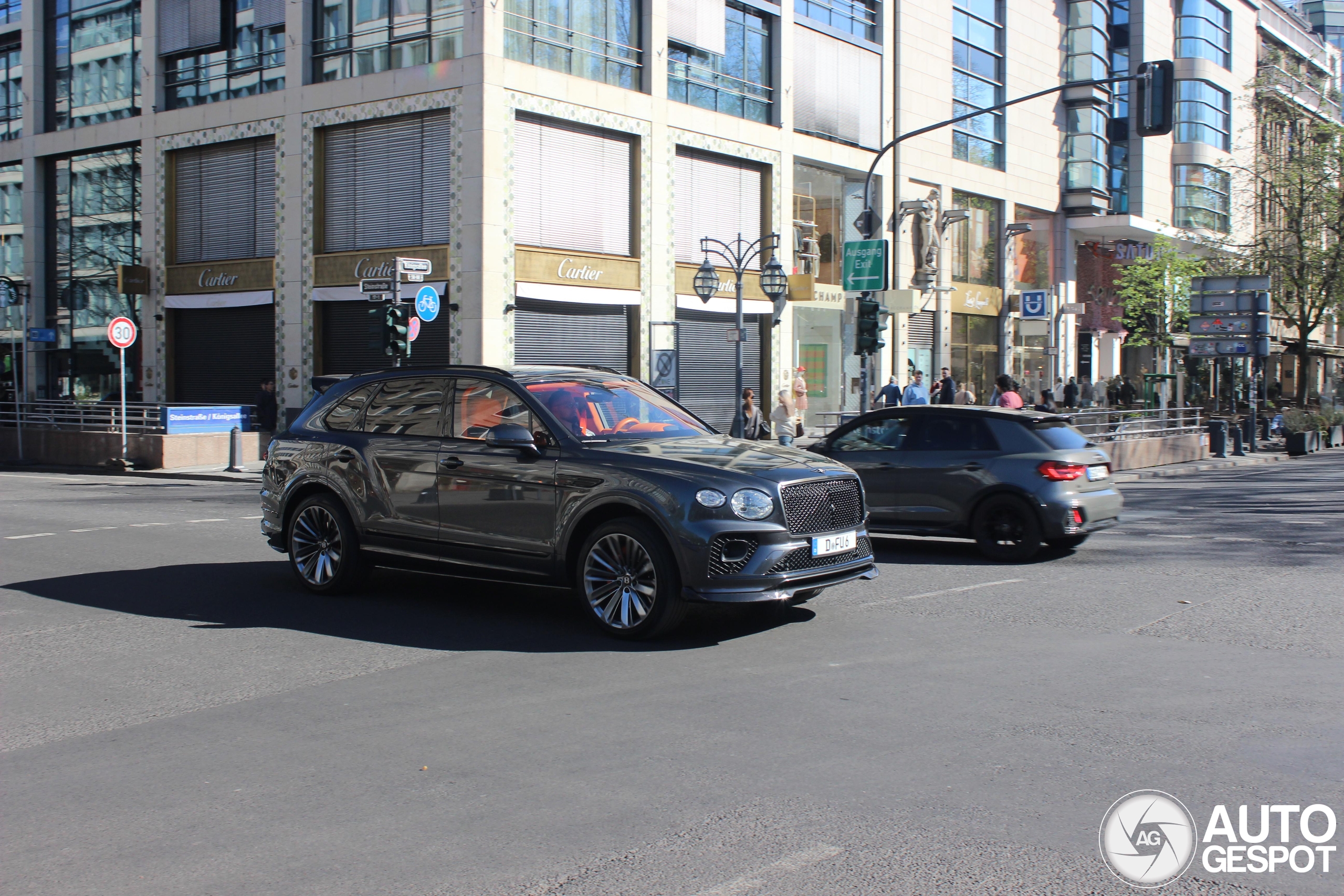 Bentley Bentayga V8 2021