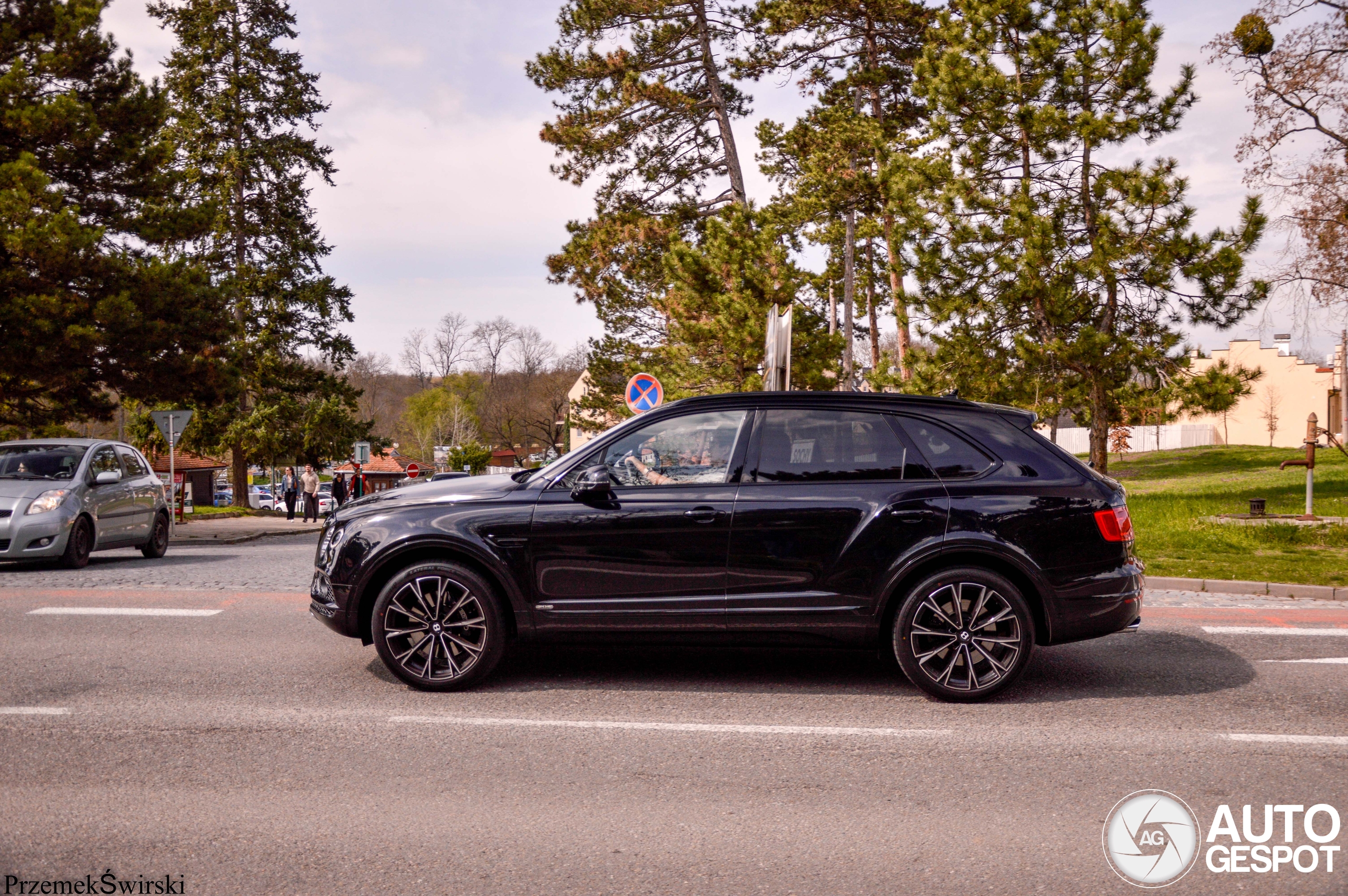 Bentley Bentayga V8