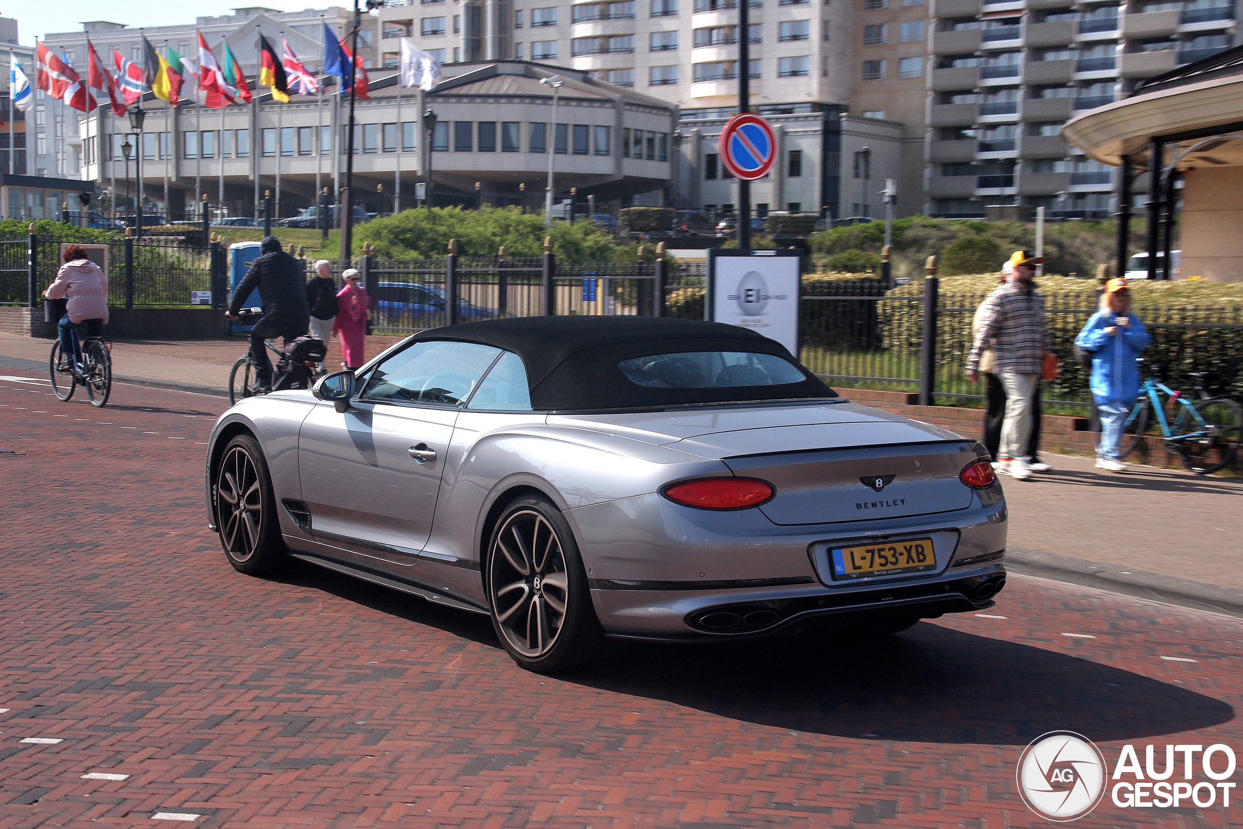 Bentley Continental GTC V8 2020